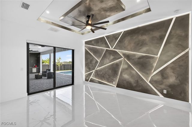 1035 Embers PKWY W, Cape Coral, FL 33993