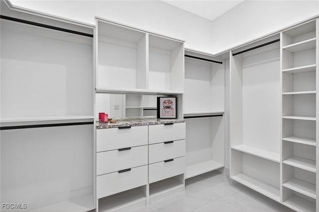 1035 Embers PKWY W, Cape Coral, FL 33993