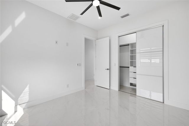 1035 Embers PKWY W, Cape Coral, FL 33993