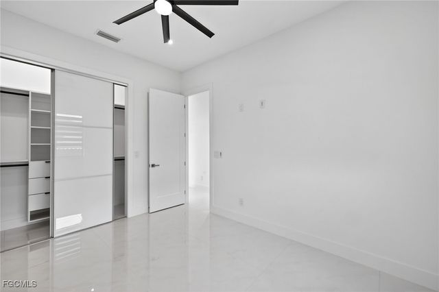 1035 Embers PKWY W, Cape Coral, FL 33993