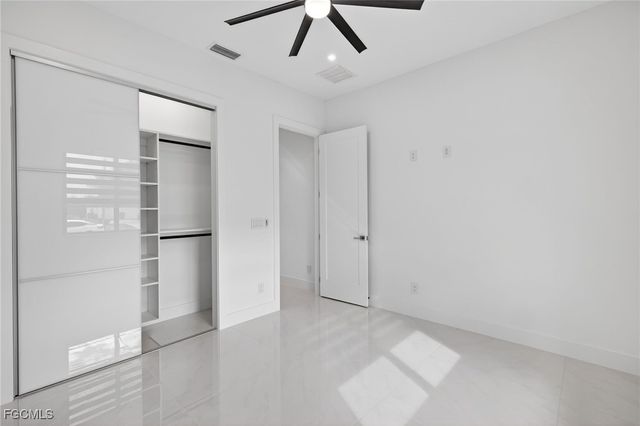 1035 Embers PKWY W, Cape Coral, FL 33993