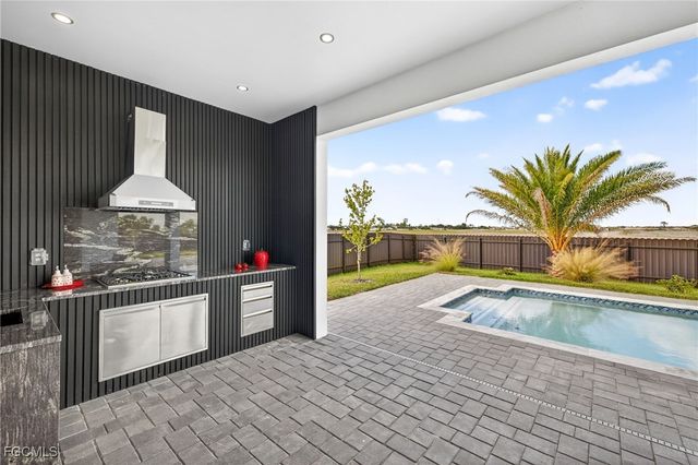 1035 Embers PKWY W, Cape Coral, FL 33993