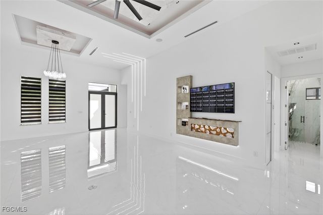 1035 Embers PKWY W, Cape Coral, FL 33993