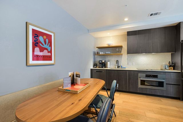 48 East Ave 1809, Austin, TX 78701