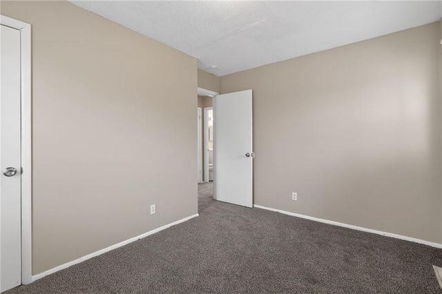 7815 E 51st Street, Kansas City, MO 64129