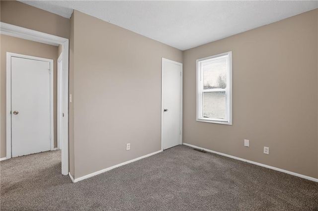 7815 E 51st Street, Kansas City, MO 64129