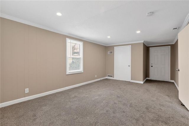 7815 E 51st Street, Kansas City, MO 64129