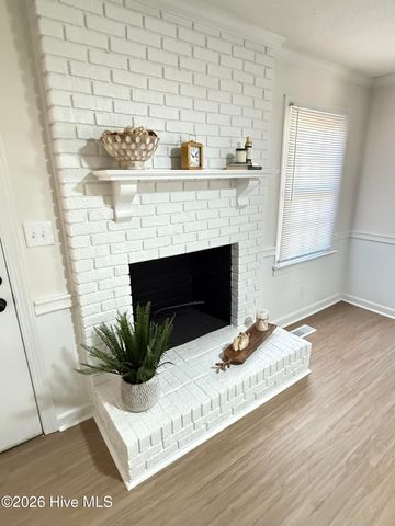 207 Avalon Lane, Greenville, NC 27858