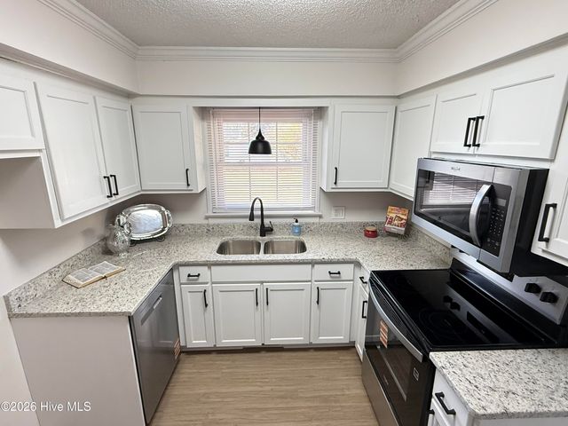 207 Avalon Lane, Greenville, NC 27858