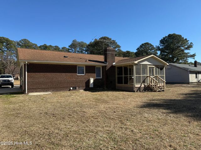 207 Avalon Lane, Greenville, NC 27858