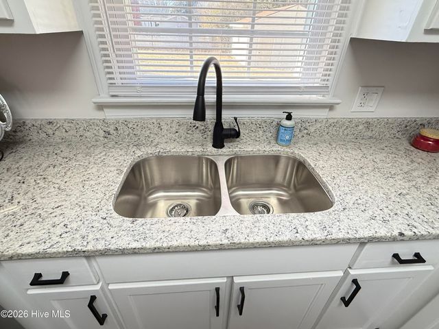 207 Avalon Lane, Greenville, NC 27858