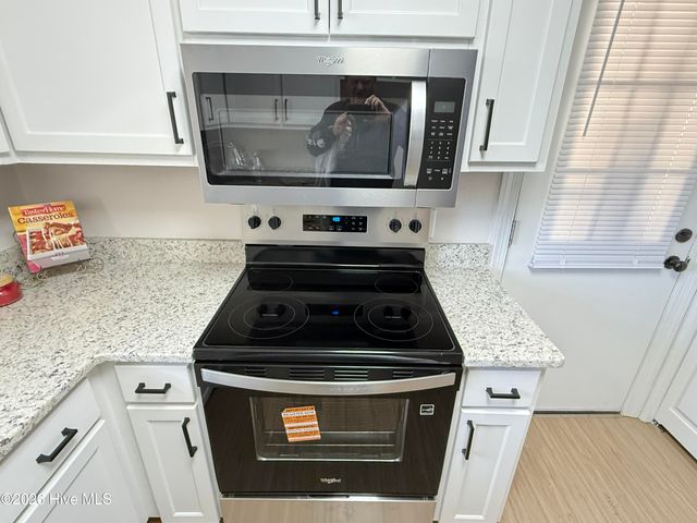 207 Avalon Lane, Greenville, NC 27858