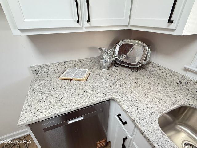 207 Avalon Lane, Greenville, NC 27858