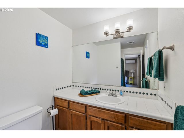 15125 Sw BARCELONA Way, Beaverton, OR 97007