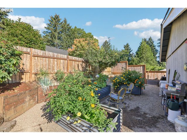 15125 Sw BARCELONA Way, Beaverton, OR 97007