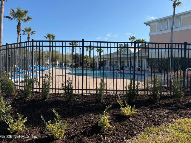 8218 GREEN PARROT Road 308, Jacksonville, FL 32256