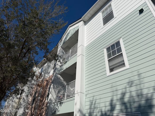 8218 GREEN PARROT Road 308, Jacksonville, FL 32256