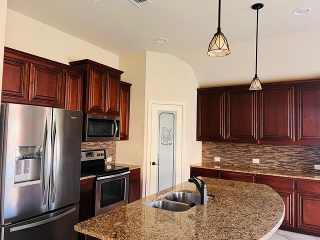 309 Western Sky Lane, Waxahachie, TX 75165