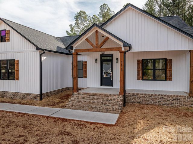 7279 Blue Jay Lane, Vale, NC 28168