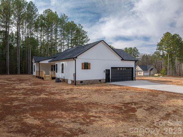 7279 Blue Jay Lane, Vale, NC 28168