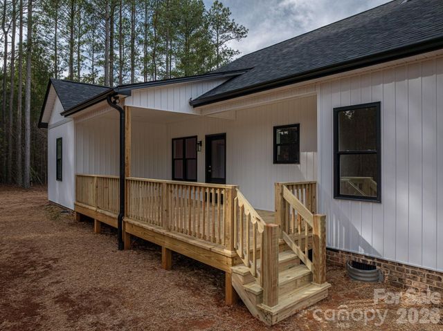 7279 Blue Jay Lane, Vale, NC 28168