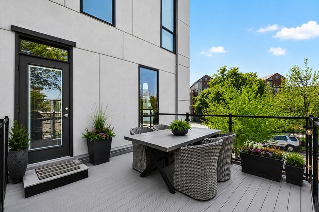 1755 N Winnebago Avenue, Chicago, IL 60647