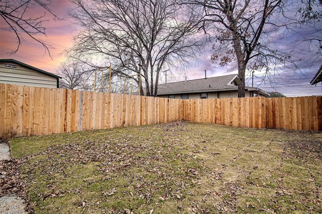 3005 College Avenue C, Fort Worth, TX 76110