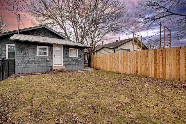 3005 College Avenue C, Fort Worth, TX 76110