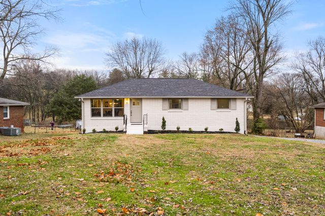 4013 Ridgemont Dr, Nashville, TN 37207