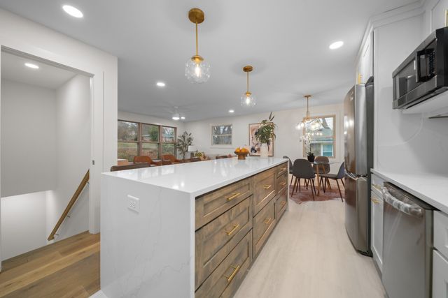 4013 Ridgemont Dr, Nashville, TN 37207