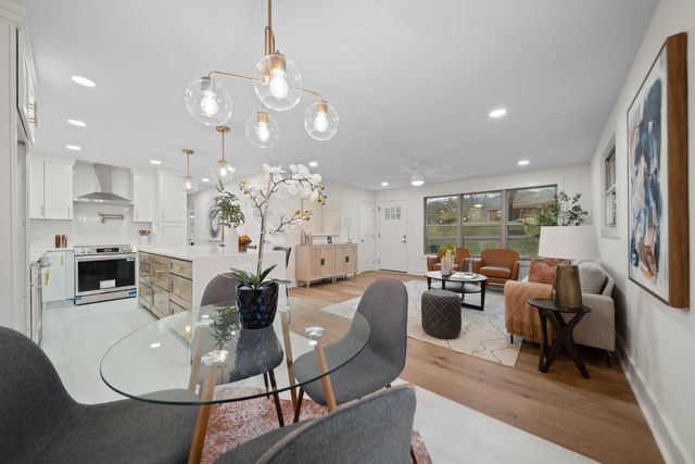 4013 Ridgemont Dr, Nashville, TN 37207