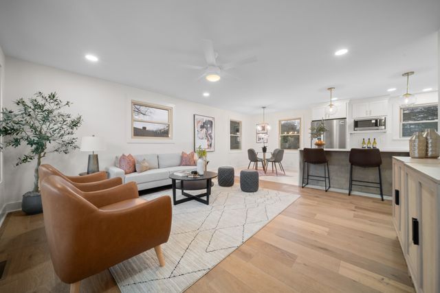 4013 Ridgemont Dr, Nashville, TN 37207