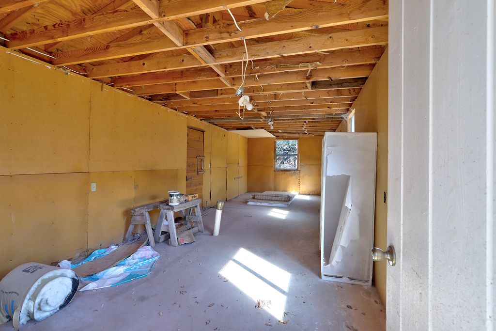 Image 28 of property listing at 87 Redondo Road, Jemez Springs, NM 87025