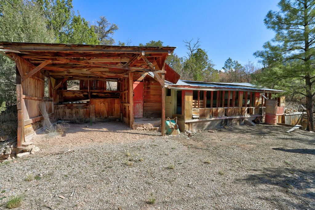 Image 30 of property listing at 87 Redondo Road, Jemez Springs, NM 87025