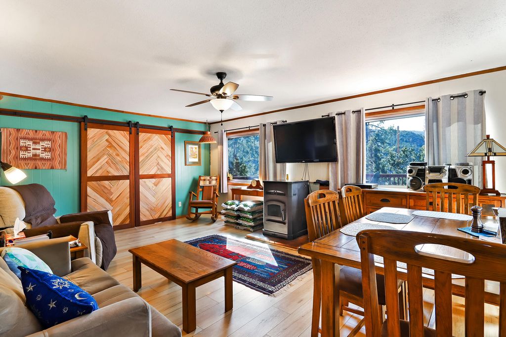 Image 8 of property listing at 87 Redondo Road, Jemez Springs, NM 87025