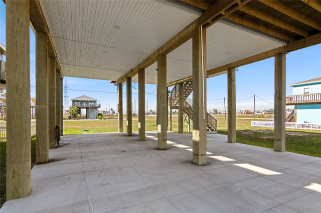 13231 Gulf Beach Drive, Freeport, TX 77541