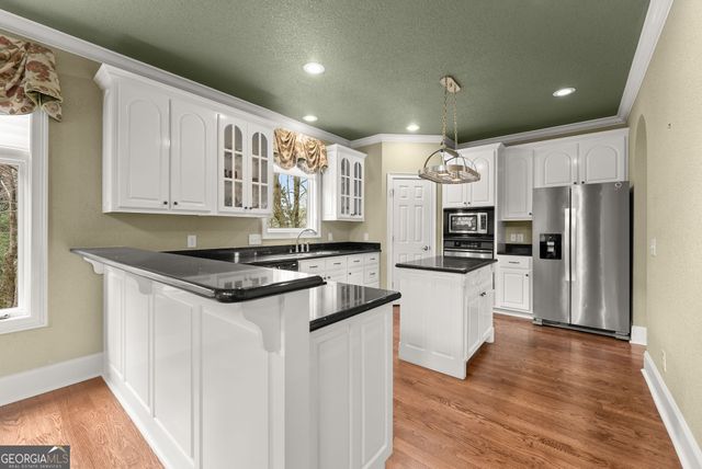 777 Oak Pointe Drive, Cleveland, GA 30528