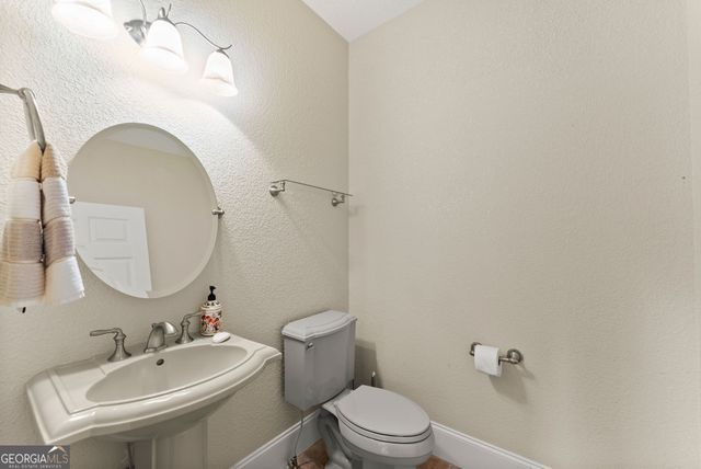 777 Oak Pointe Drive, Cleveland, GA 30528