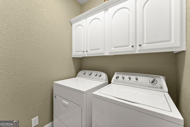 777 Oak Pointe Drive, Cleveland, GA 30528