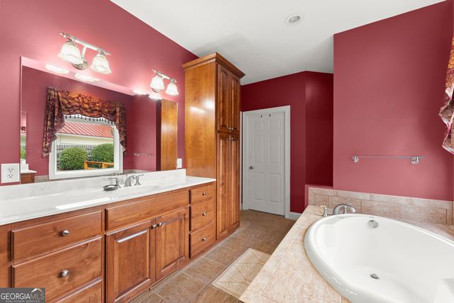 777 Oak Pointe Drive, Cleveland, GA 30528