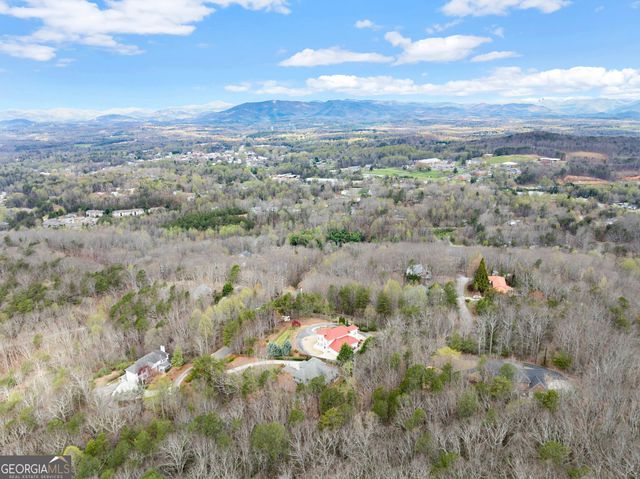 777 Oak Pointe Drive, Cleveland, GA 30528