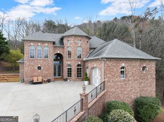 777 Oak Pointe Drive, Cleveland, GA 30528