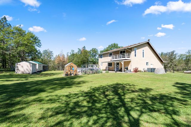 2802 Russell Road, Merlin, OR 97532