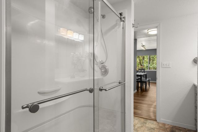 2802 Russell Road, Merlin, OR 97532