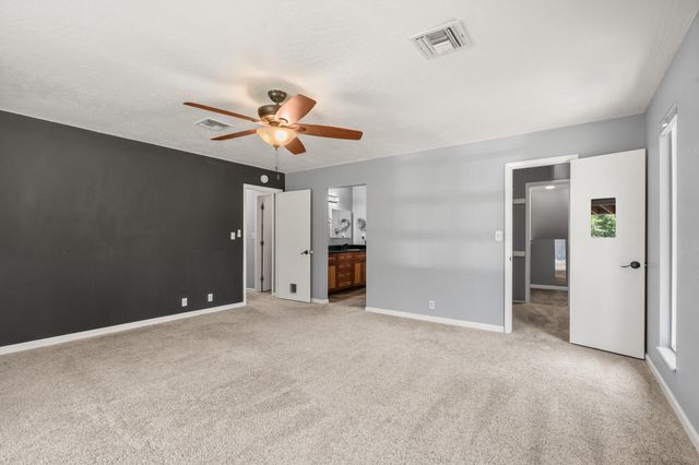 2802 Russell Road, Merlin, OR 97532