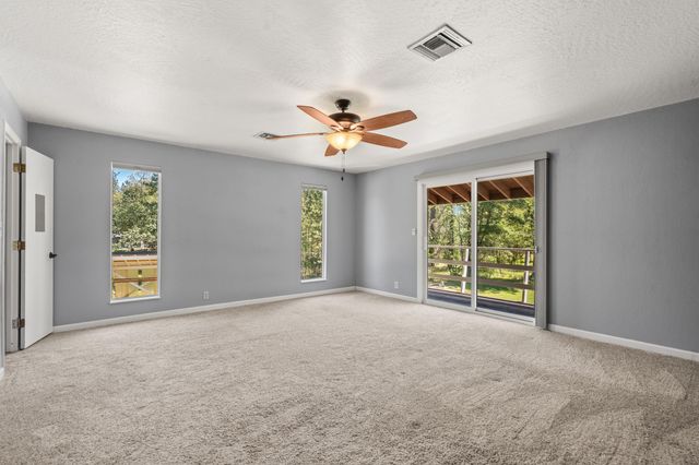 2802 Russell Road, Merlin, OR 97532