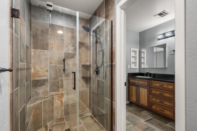 2802 Russell Road, Merlin, OR 97532