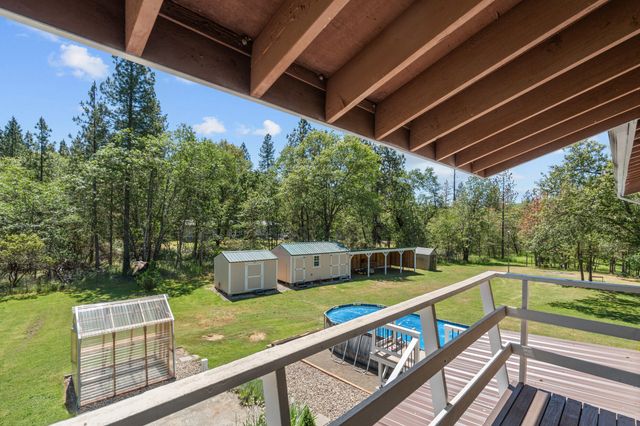 2802 Russell Road, Merlin, OR 97532