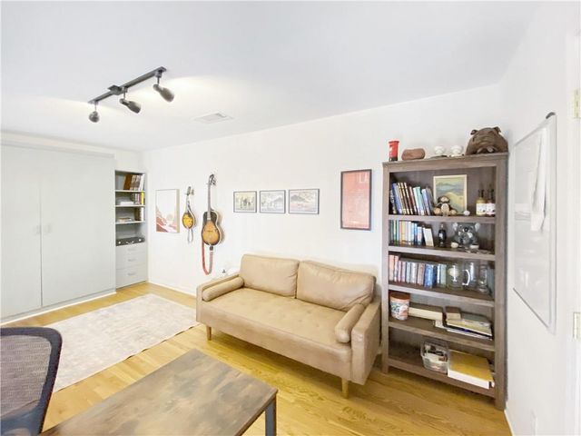 521 Mcgill Park Avenue NE, Atlanta, GA 30312