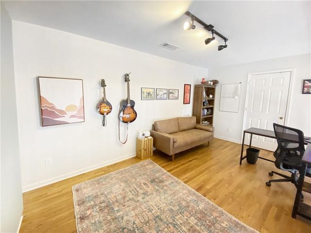 521 Mcgill Park Avenue NE, Atlanta, GA 30312